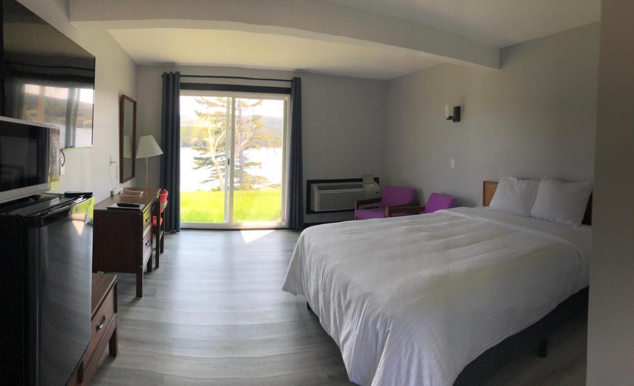 Motel Duck Cove